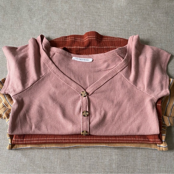 Size Small Bundle - Picture 2 of 8